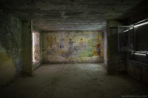 Adam X Urbex Urban Exploration Abandoned Germany Wunsdorf barracks soviet mural detail wall painting