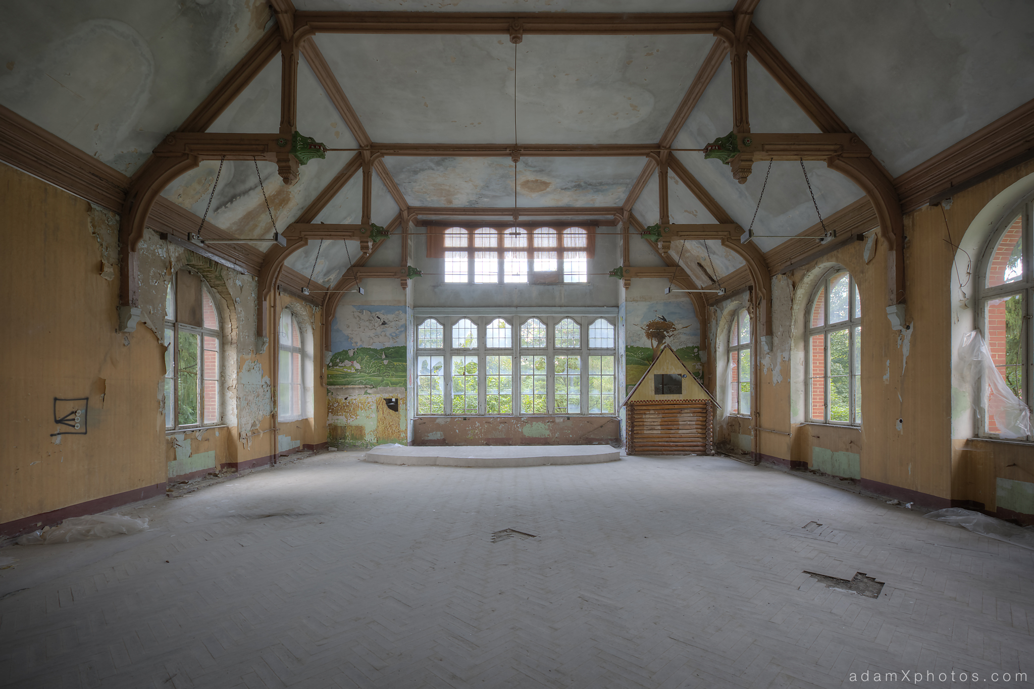 Explores #94 and #94a: Beelitz-Heilstätten – Men’s Bathhouse and ...