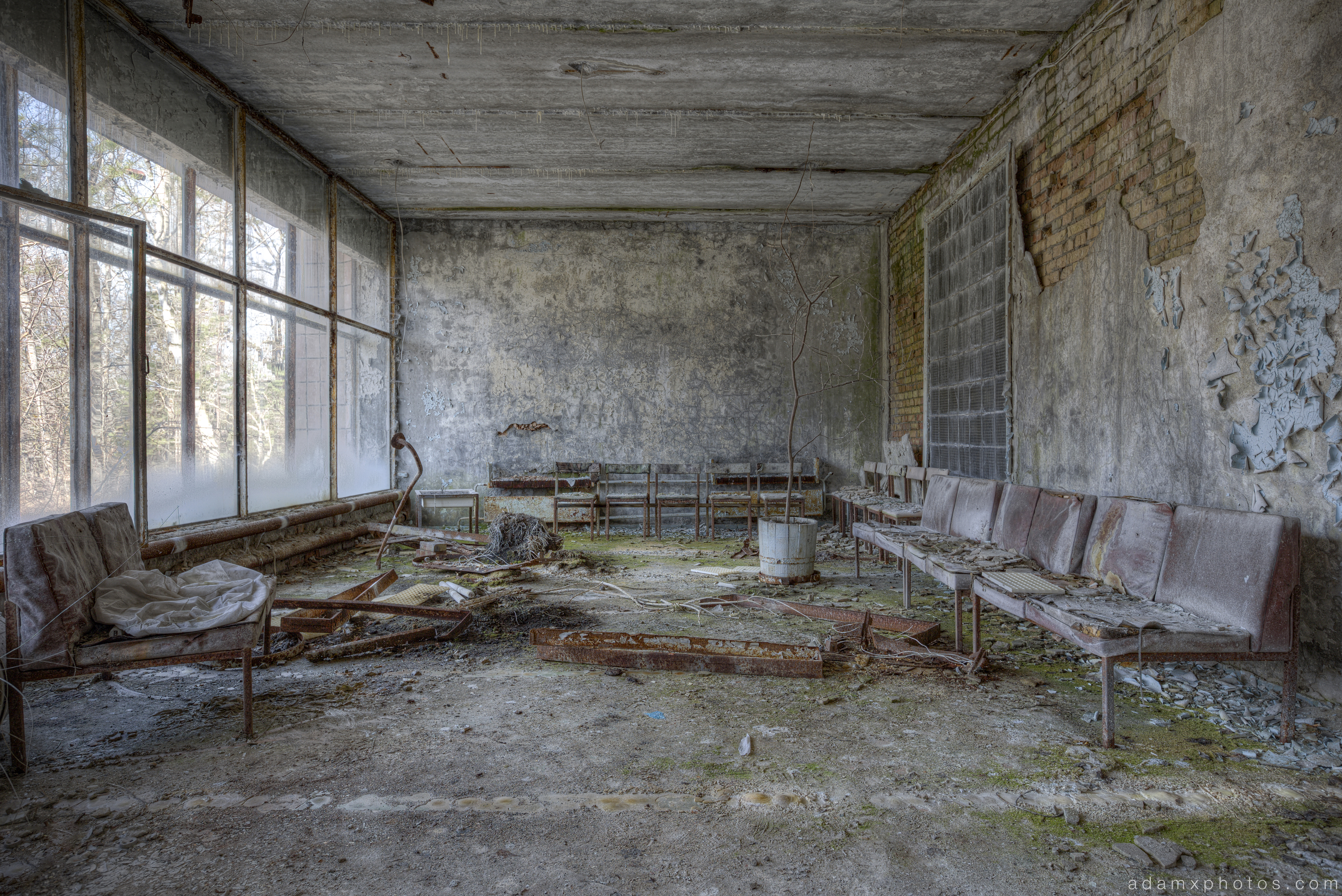 lobby reception waiting area Hospital 126 Chernobyl Pripyat Urbex Adam X Urban Exploration 2015 Abandoned decay lost forgotten derelict