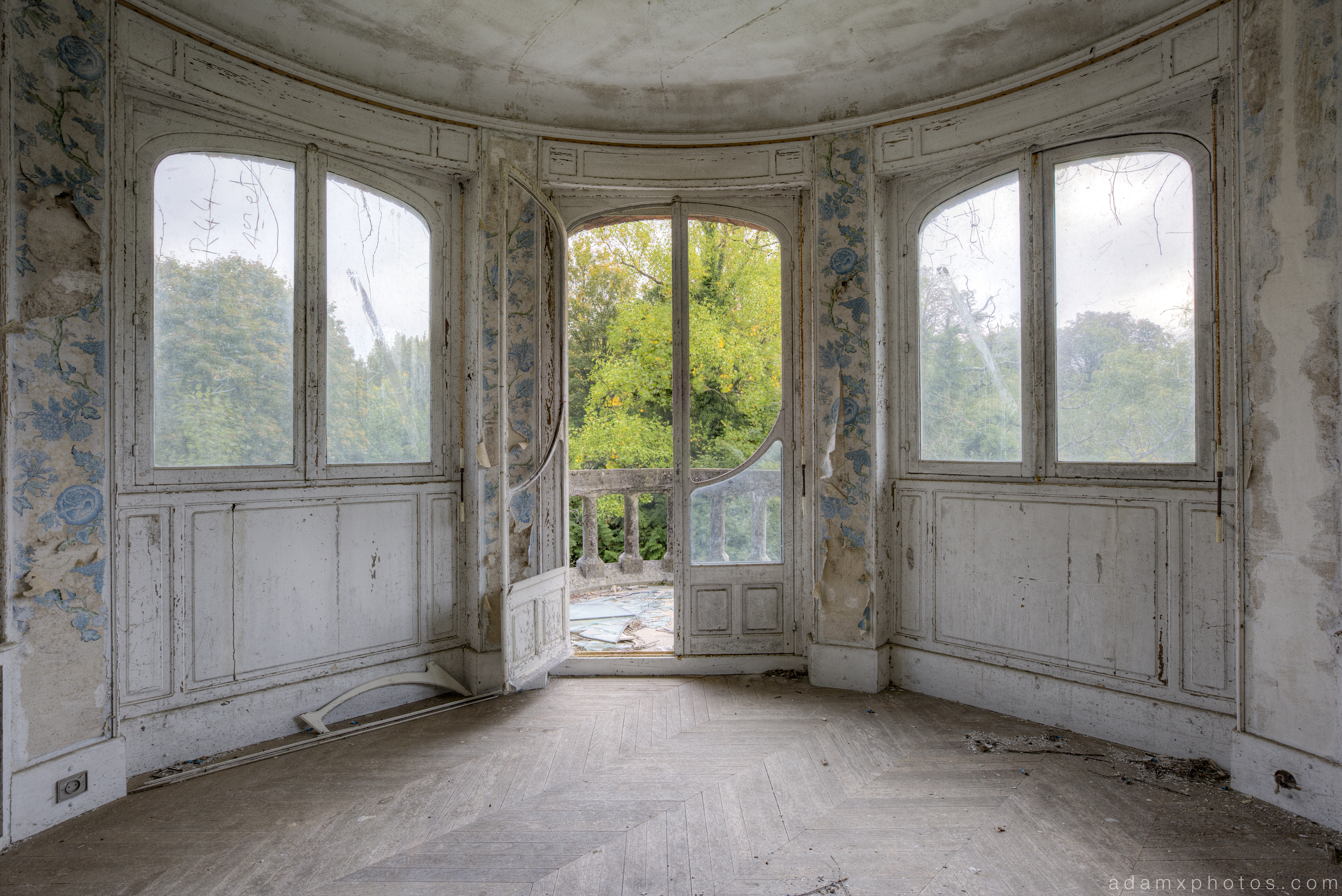 Wallpaper room windows Chateau Colimacon Spiral France Urbex Adam X Urban Exploration 2015 Abandoned decay lost forgotten derelict
