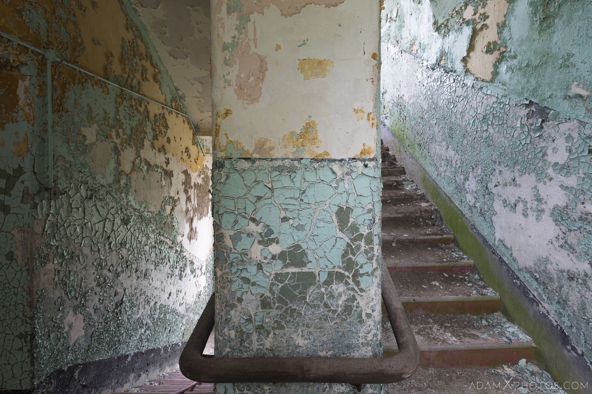 peeling paint staircase blue green cracked Ennis District Lunatic Asylum Our Lady's Hospital Ennis County Clare Adam X Urbex Urban Exploration Ireland Ballinasloe Access 2017 Abandoned decay lost forgotten derelict location creepy haunting eerie