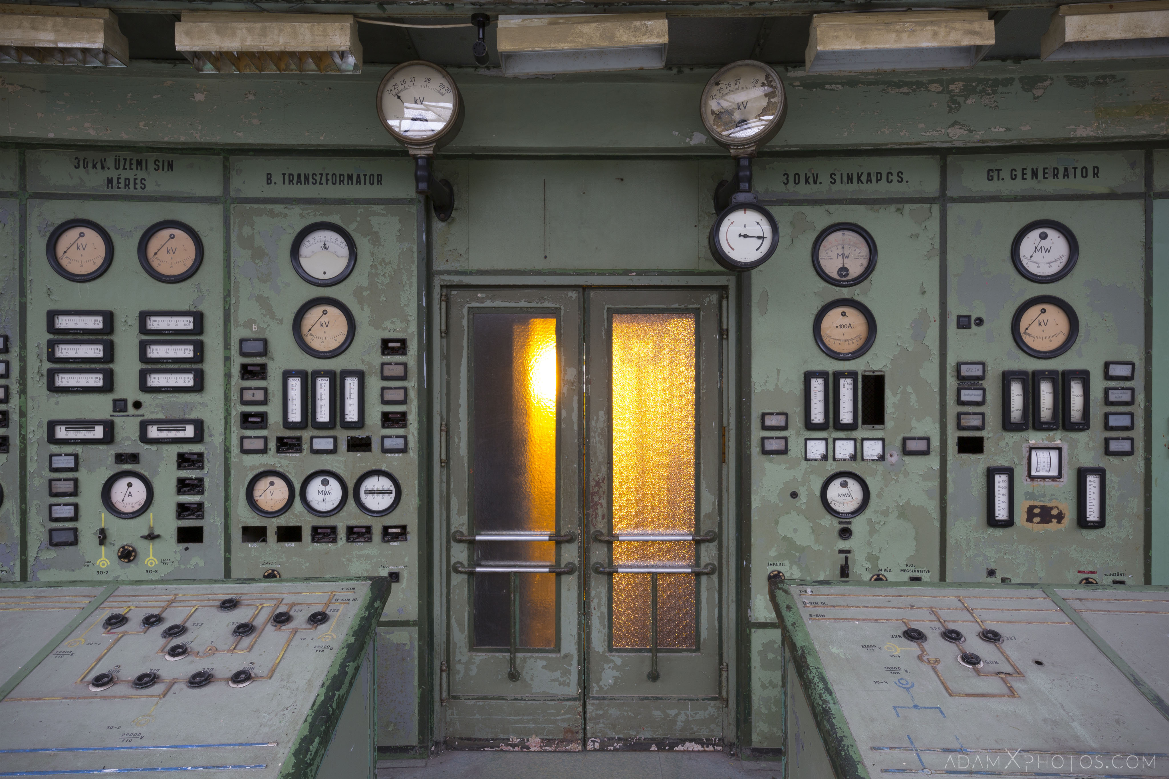 Door and panels details Kelenföld Control Room Art Deco Power Station Green controls panels switches udapest hungary Adam X Urbex Urban Exploration Access 2018 Abandoned decay ruins lost forgotten derelict location creepy haunting eerie
