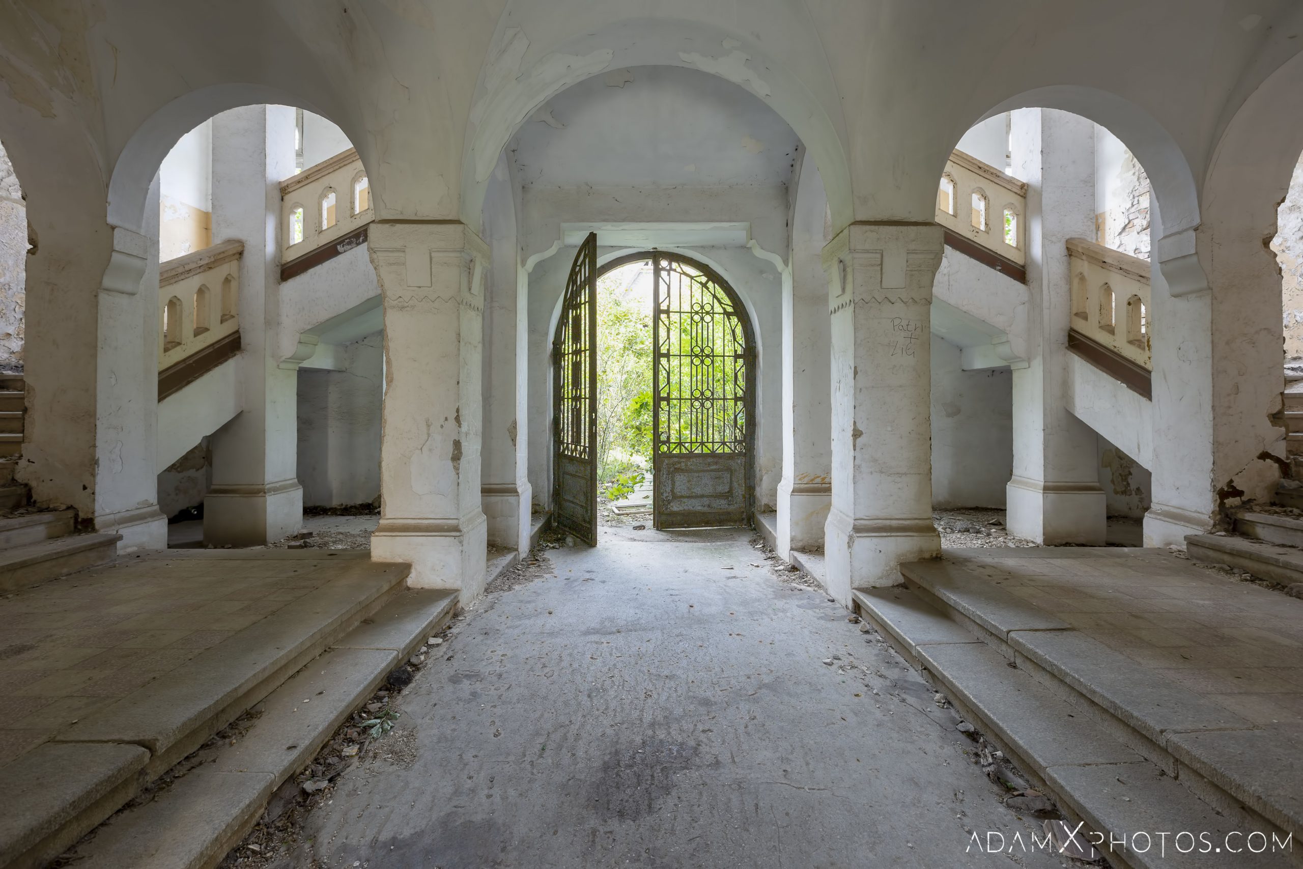 Hajmaskér Barracks Hungary Courtyard entrance gate stairs Adam X Urbex Urban Exploration Access 2018 Abandoned decay ruins lost forgotten derelict location creepy haunting eerie